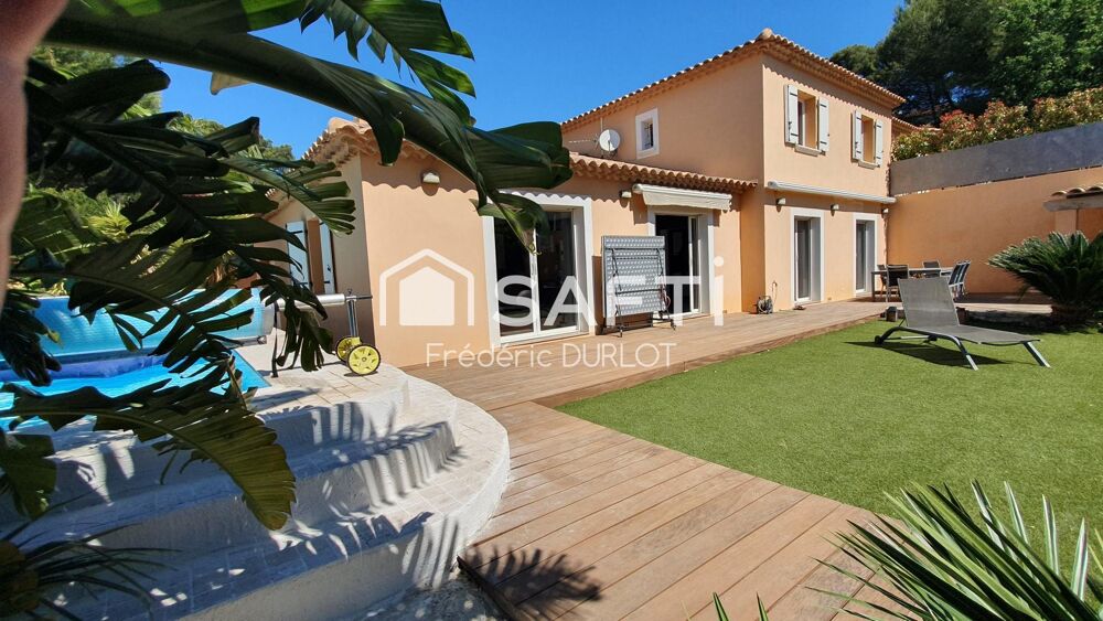 Vente Maison Sur les hauteurs de Carqueiranne, au calme, vue mer. Carqueiranne