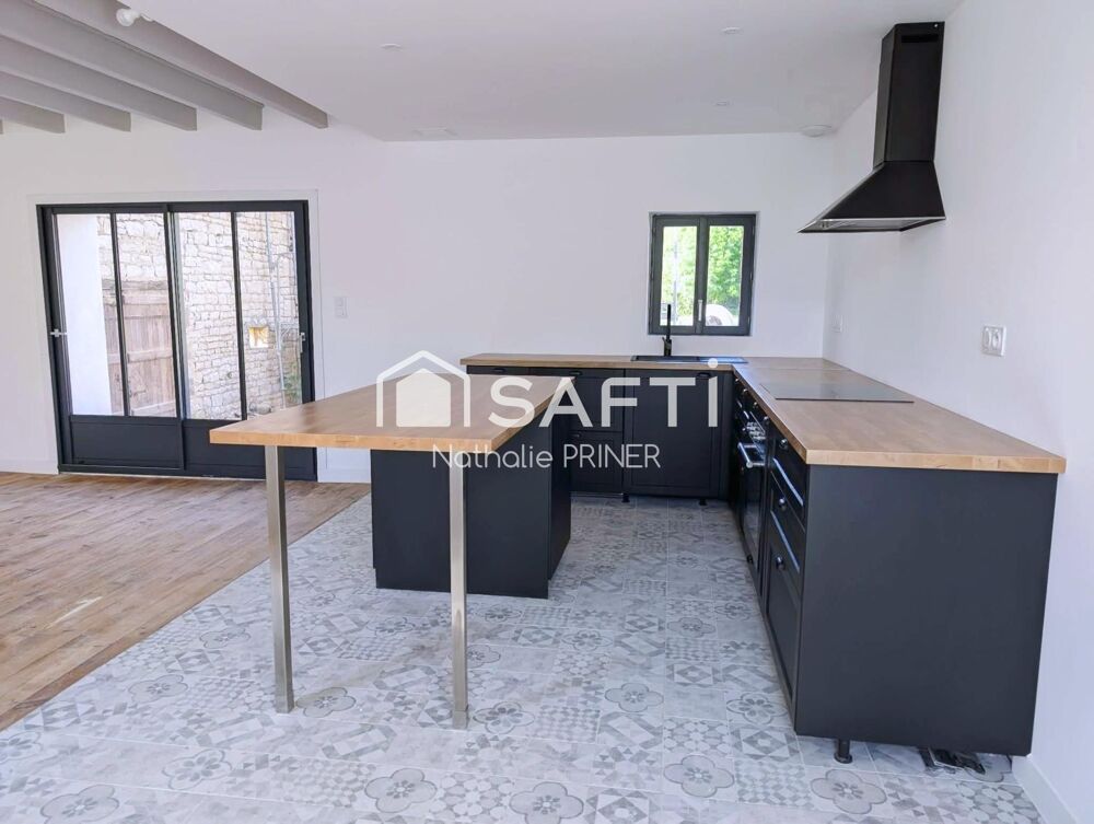 Maison en pierre apparentes entièrement rénovée