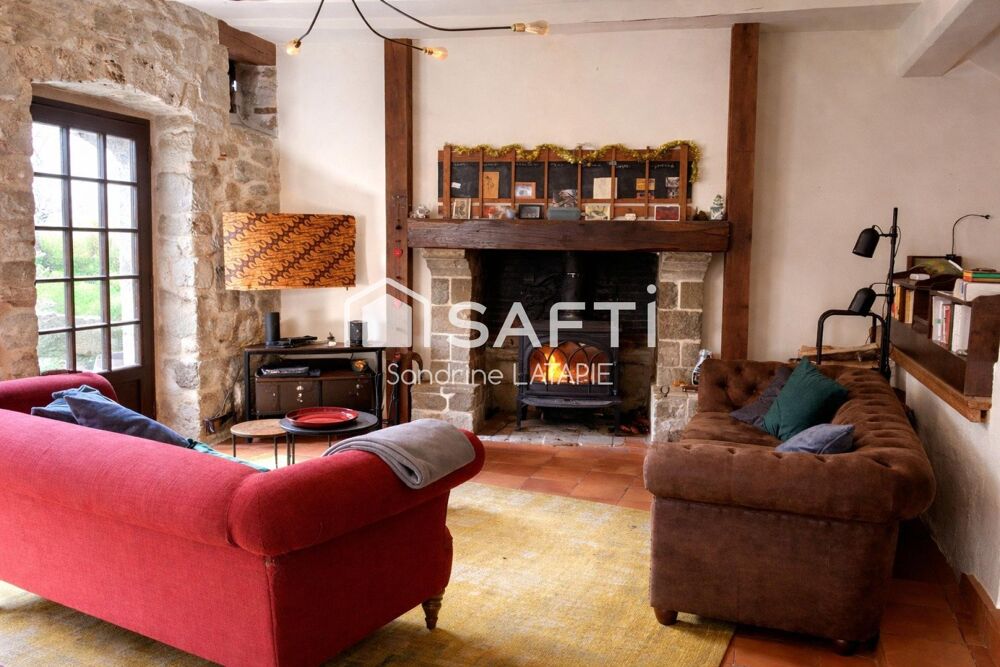 Maison de village sur 3 niveaux avec jardinet