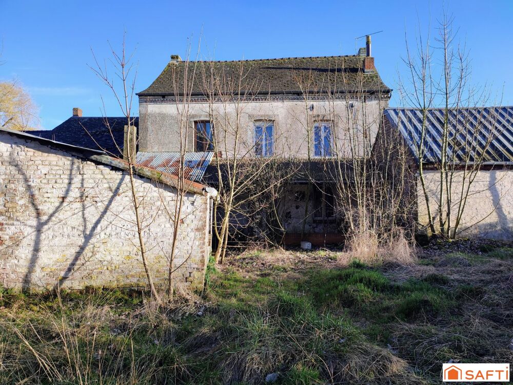 Maison semi individuelle de 163m2 à rénover entièrement avec grange de 60m2