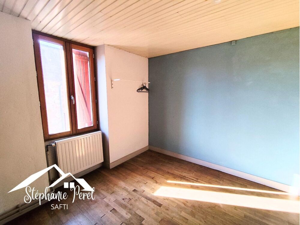 Maison avec dépendances à Gentioux-Pigerolles  83 m² + granges