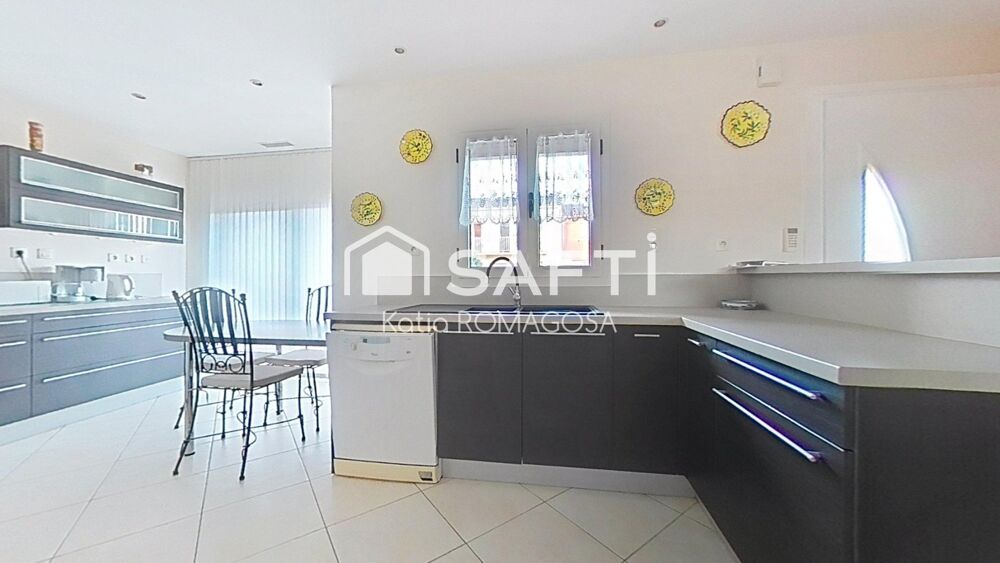 Vente Maison Maison 3 faces jardin, terrasse et piscine - Quartier Las planas Saint Cyprien Saint-cyprien