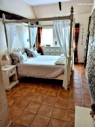  Maison  vendre 10 pices 300 m