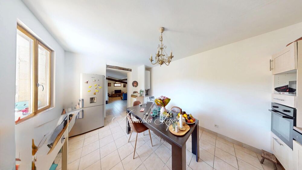 Maison avec jardin et garage