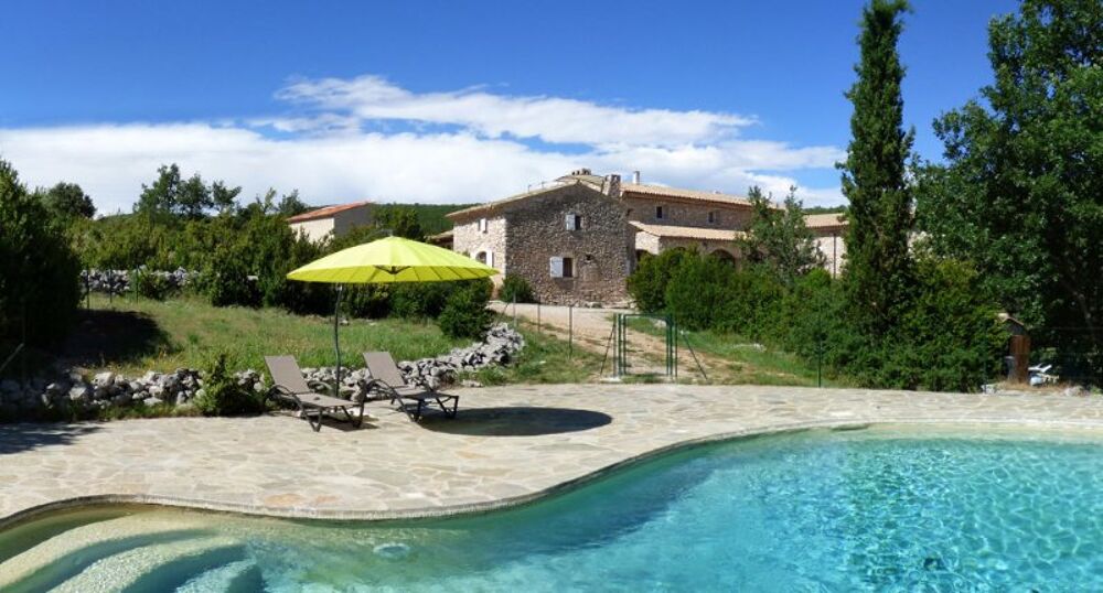 Magnifique propriété de 20 hectares dans la campagne provençale