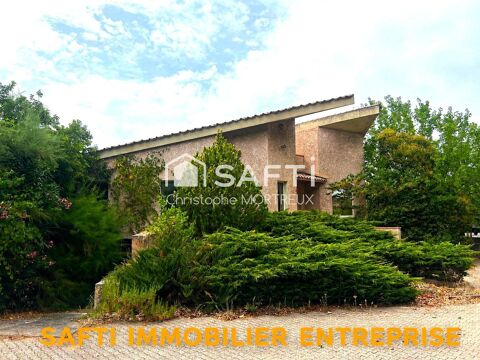 Immeuble professionnel offrant de multiples perspectives 490000 83890 Besse-sur-issole