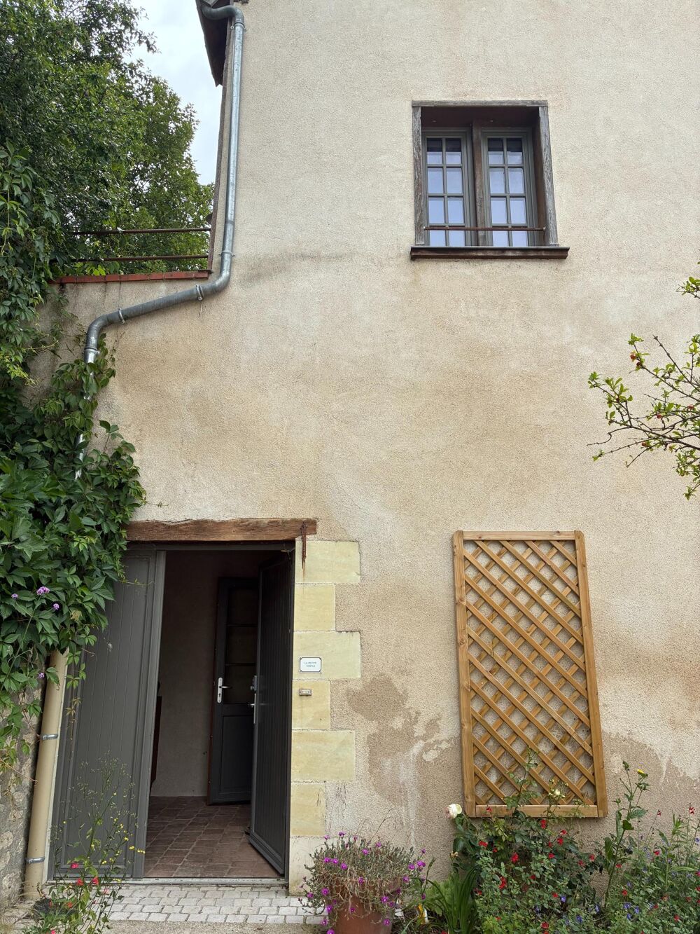 Maison centre historique AMOISE : RARE et RECHERCHE
