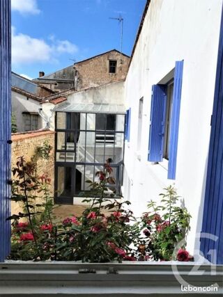 Vente Immeuble Atelier d'artiste, bien atypique au cœur de la ville de Fontenay Le Comte Fontenay-le-comte