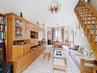 Vente Appartement Esprit maison au charme de l'ancien pour ce 4P Courbevoie