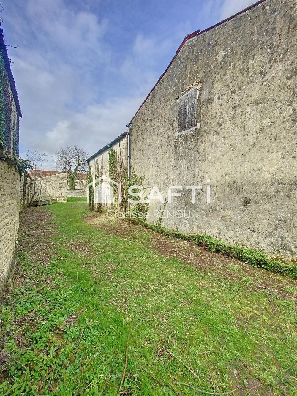 Vente Maison Ensemble immobilier � r�nover Saint-mard