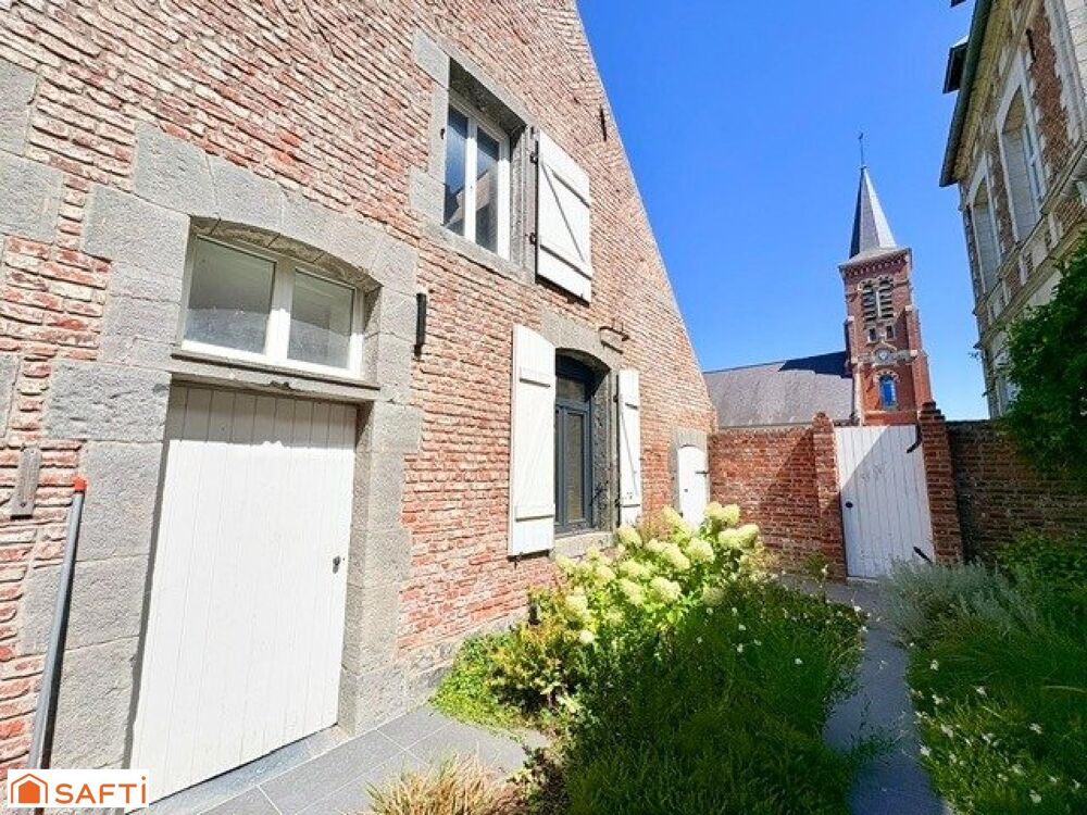 Location Maison rénovée de 65 m² avec jardin paysager, double terrasse et parking privé