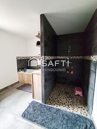  Maison  vendre 8 pices 253 m