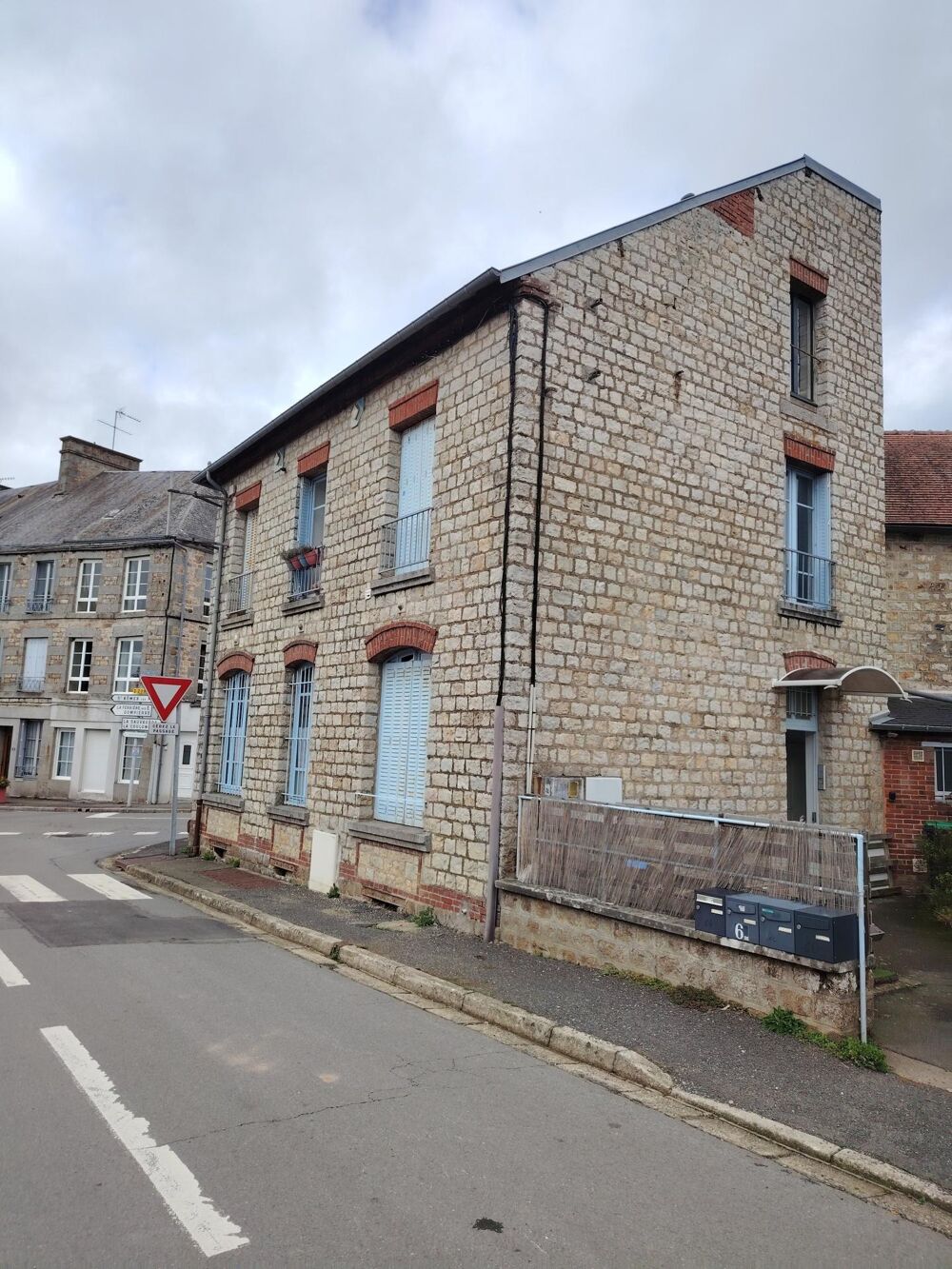 Vente Immeuble Immeuble locatif, clefs en main ! Champsecret