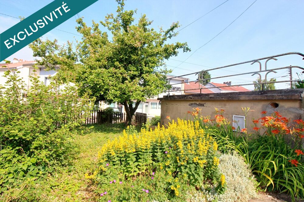 Maison libre 3 cotés avec 120m2 de terrasse et garage!