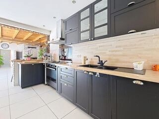 Maison à vendre 6 pièces 195 m²