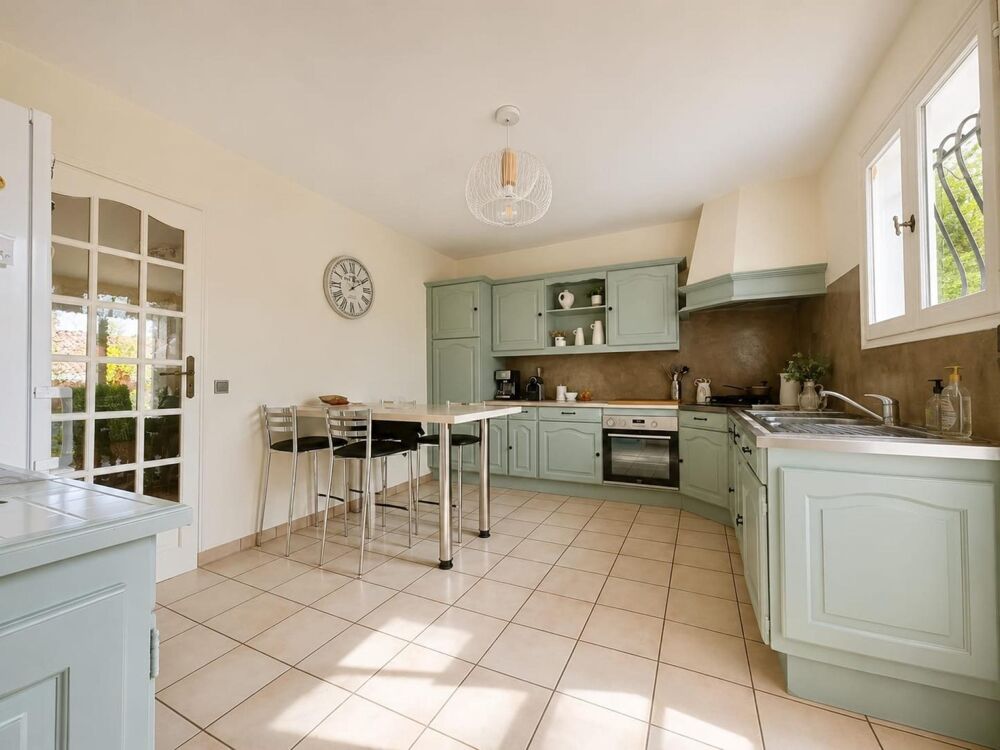 Vente Maison Spacieuse maison familiale, piscine, studio, 3 garages Gujan-mestras