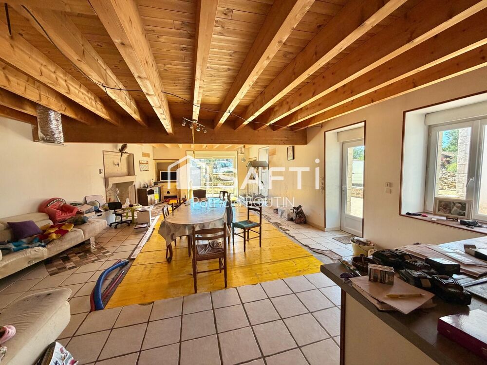 Vente Maison PAVILLON 4 CHAMBRES + BUREAU AVEC JARDIN, DOUBLE GARAGE ET PISCINE A LA CRECHE ! La creche