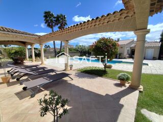  Maison  vendre 7 pices 230 m