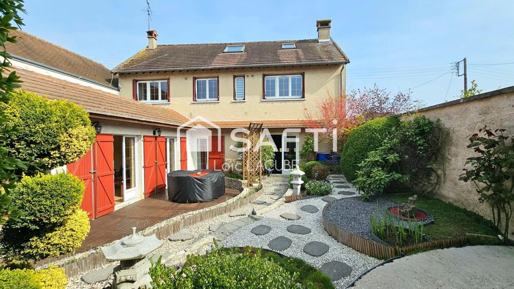Maison 3 Chambres+ Bureau+ Double garage