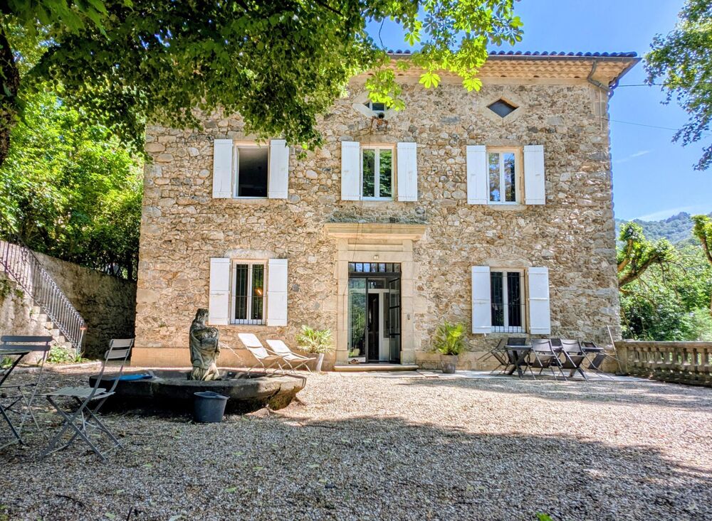 Vente Maison Maison bourgeoise renovée avec de belles prestations sur la commune de Vals les bains Vals-les-bains