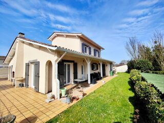  Maison  vendre 5 pices 146 m