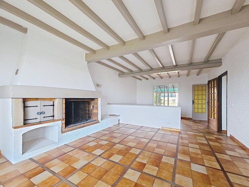 Maison de plain-pied avec dépendances  Villeneuve-la-Comptal  Idéale artisan ou projet évolutif