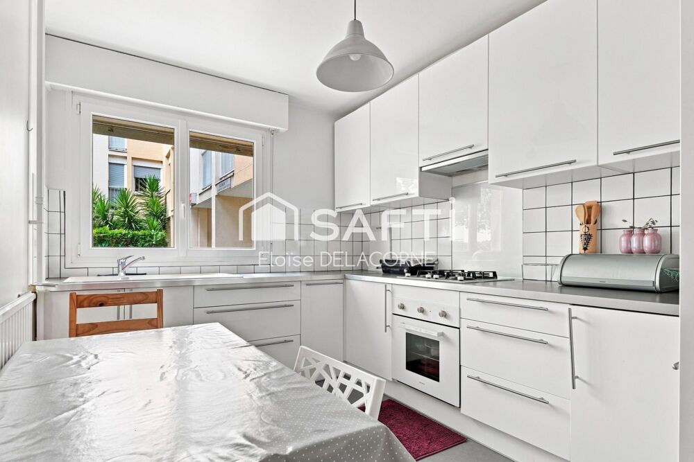 Beau F3 dans résidence  2 chambres proximité T9