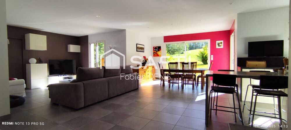 Vente Maison Magnifique maison de 2014 avec 4 chambres et 1,6 hectare. Seigy