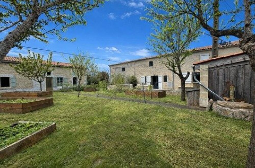 BEL ENSEMBLE IMMOBILIER COMPOSE DE 2 MAISONS EN PIERRE / TERRAIN CONSTRUCTIBLE A AIFFRES !