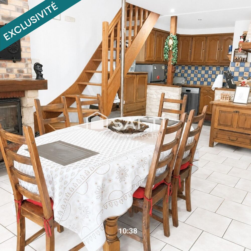 Maison familiale au coeur du village.