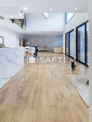  Maison 6 pi�ces 220 m� Roanne