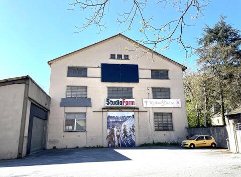 ensemble commercial 2700 m² utiles, centre-ville 495000 81200 Mazamet