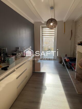  Maison � vendre 9 pi�ces 230 m�