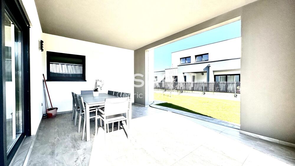 Vente Maison Rare  la vente : Maison d'architecte entirement de plain pied avec sous-sol Selestat