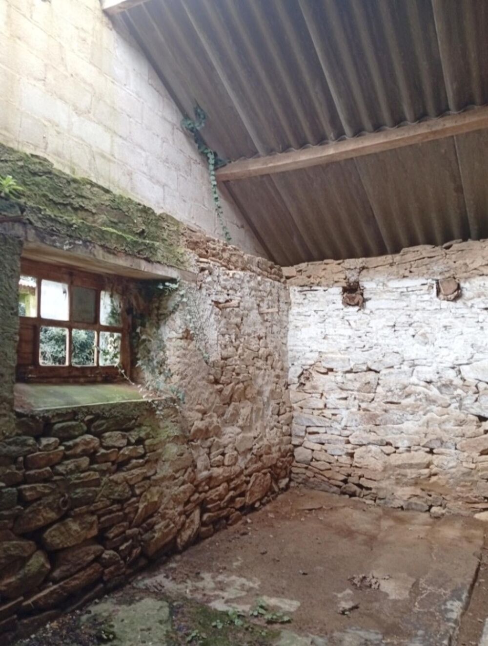Vente Maison GROS POTENTIEL DE RENOVATION D'UN CORPS DE FERME EN PIERRE Moreac