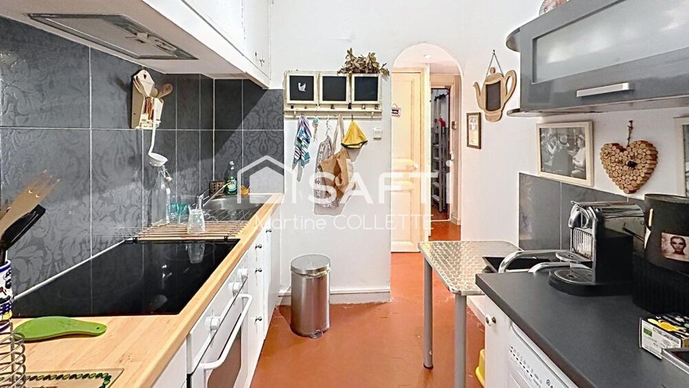Vente Appartement Quartier historique du Panier, Appartement T2 proche de la mer, vue sur Notre Dame de la Garde Marseille 2