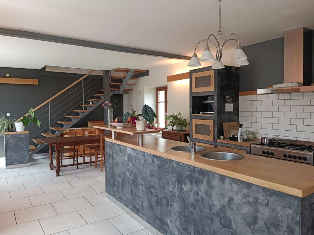 Maison 6 pièces 200 m² · à Remiremont · 200 m² · 292 000 €