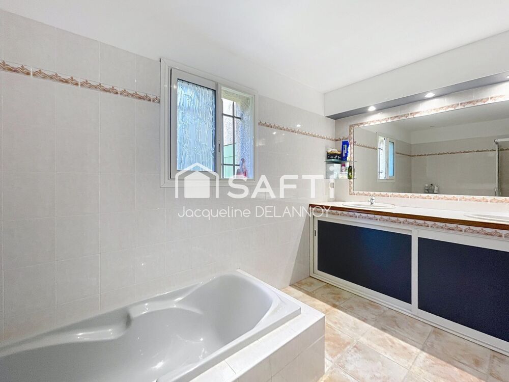 � vendre  Maison Grasse (06130)