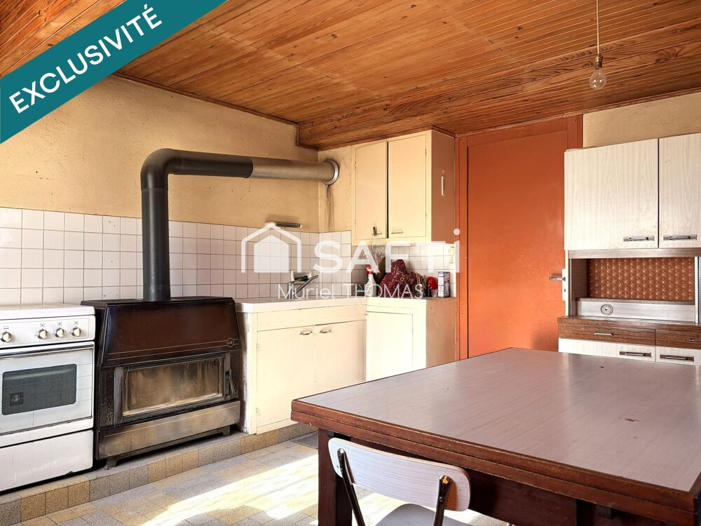 Dauphinoise avec Grange. Possibilité de faire 2 logements