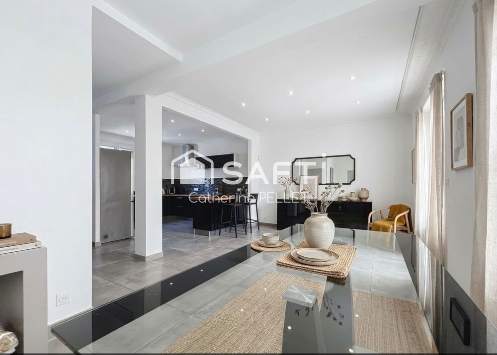 Vente Maison Maison meulière de caractère avec jardin, jacuzzi et combles aménageables Villeneuve-le-roi