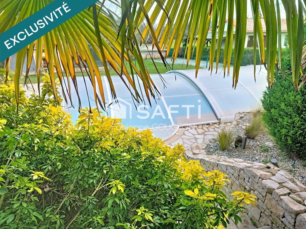 Vente Maison Maison de village de 147 m² avec piscine couverte et double garage Marillac-le-franc