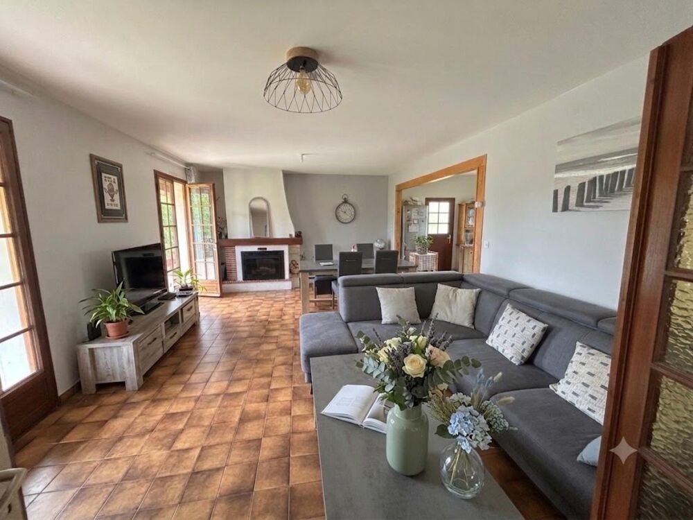 Charmante Maison, au coeur du village de Sore