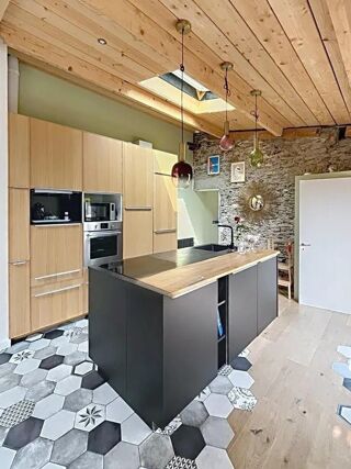  Maison  vendre 7 pices 144 m