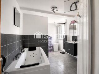  Maison à vendre 7 pièces 310 m² Steenvoorde