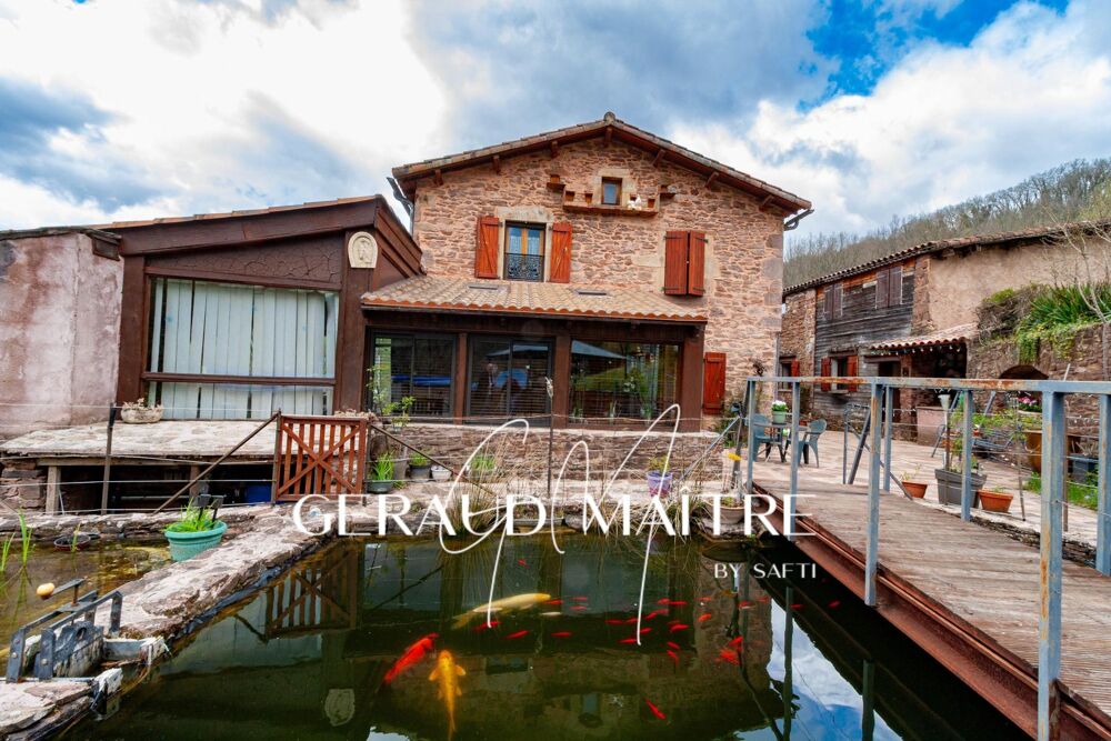 Maison de charme isolée avec gite indépendant, piscine, garage à camping-car, 3ha