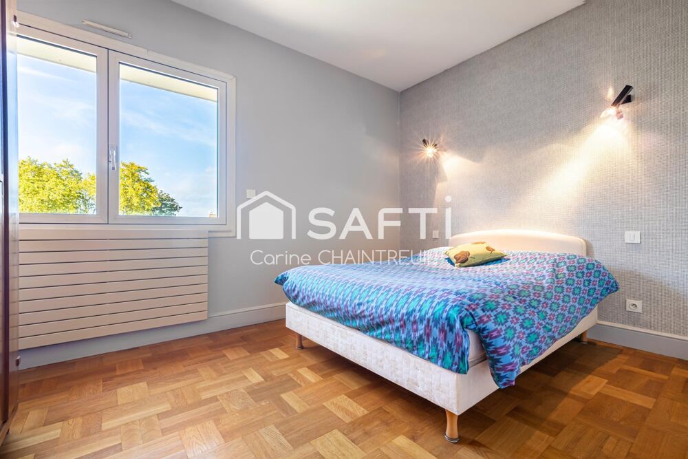 � vendre  Maison Bron (69500)