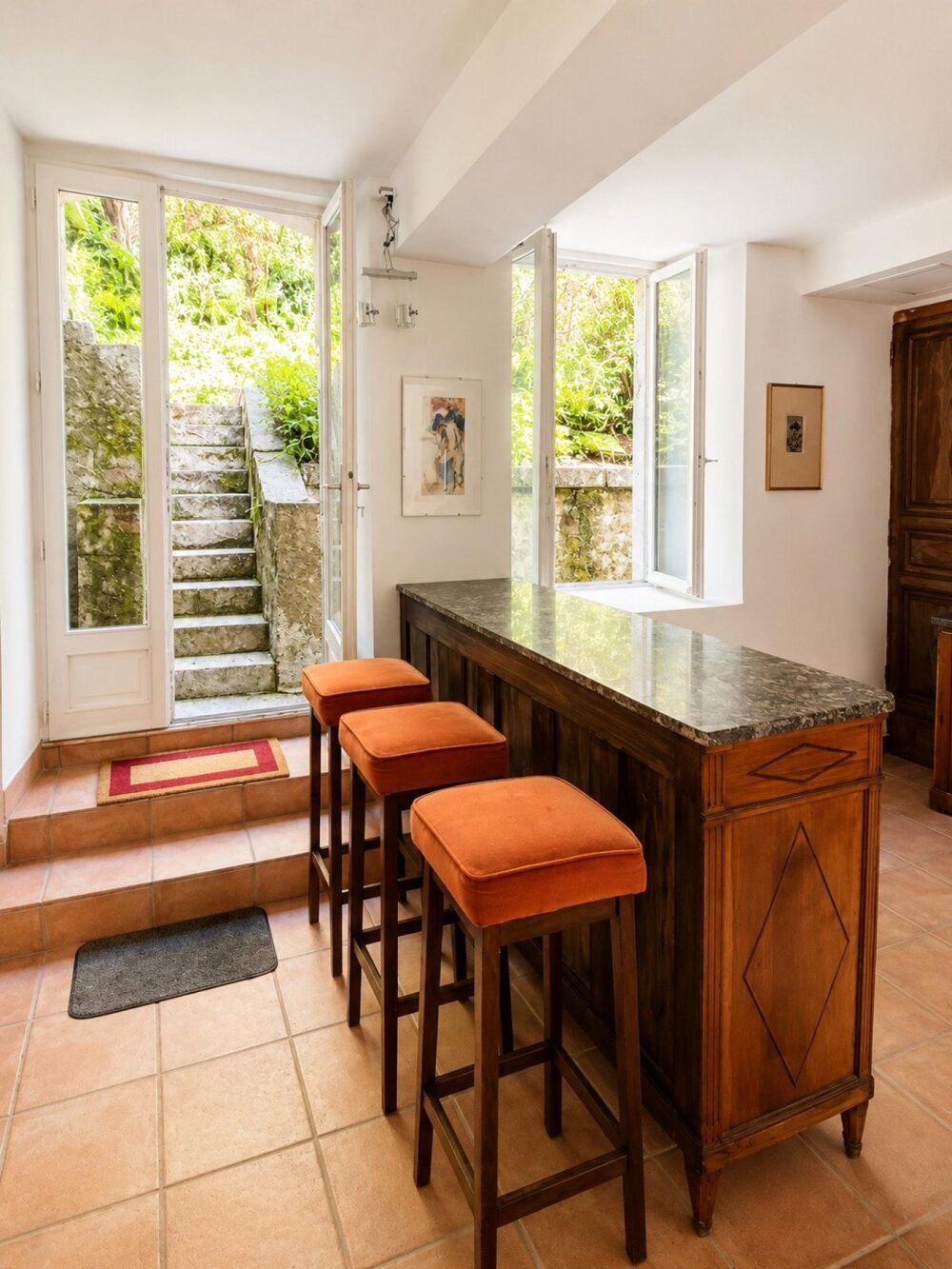 MAISON FAMILIALE de 200m² AVEC JARDIN ET GARAGE