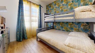Vente Maison Proche du Brusc, Maison individuelle T5 sur 600 m2 de terrain, entièrement rénovée avec garage et atelier/buanderie Six-fours-les-plages