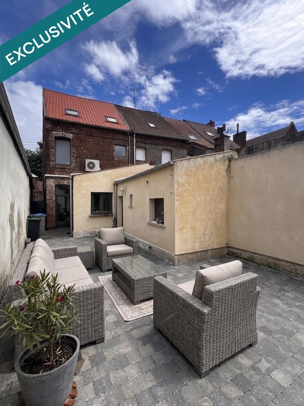 Maison env 110m2 3ch, terrasse, jardin et passage sur coté