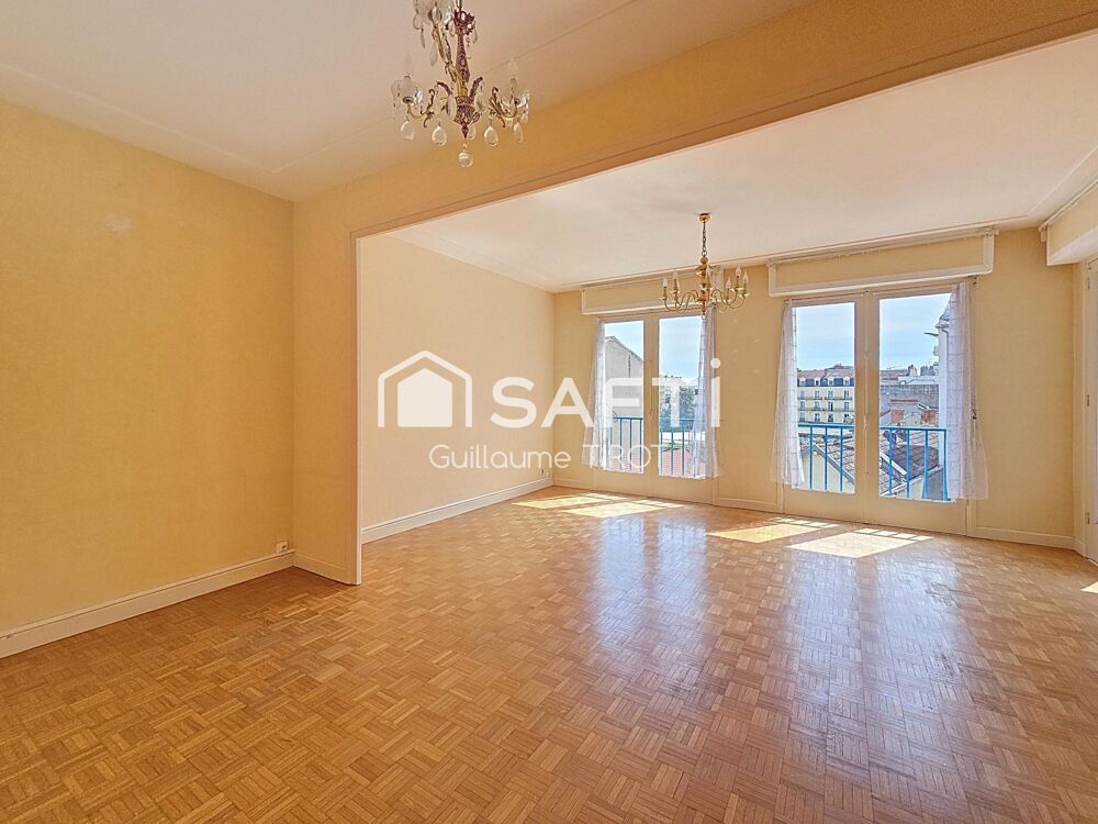 Appartement centre-ville avec ascenseur et balcon